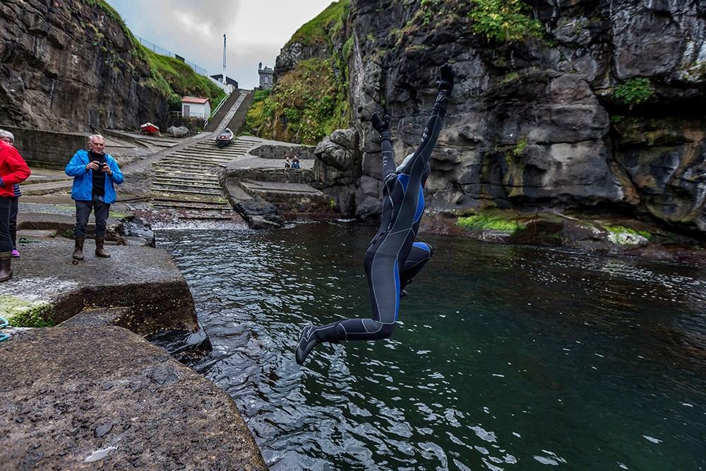 Vaksnamannaútbúgving og lívlong læring
