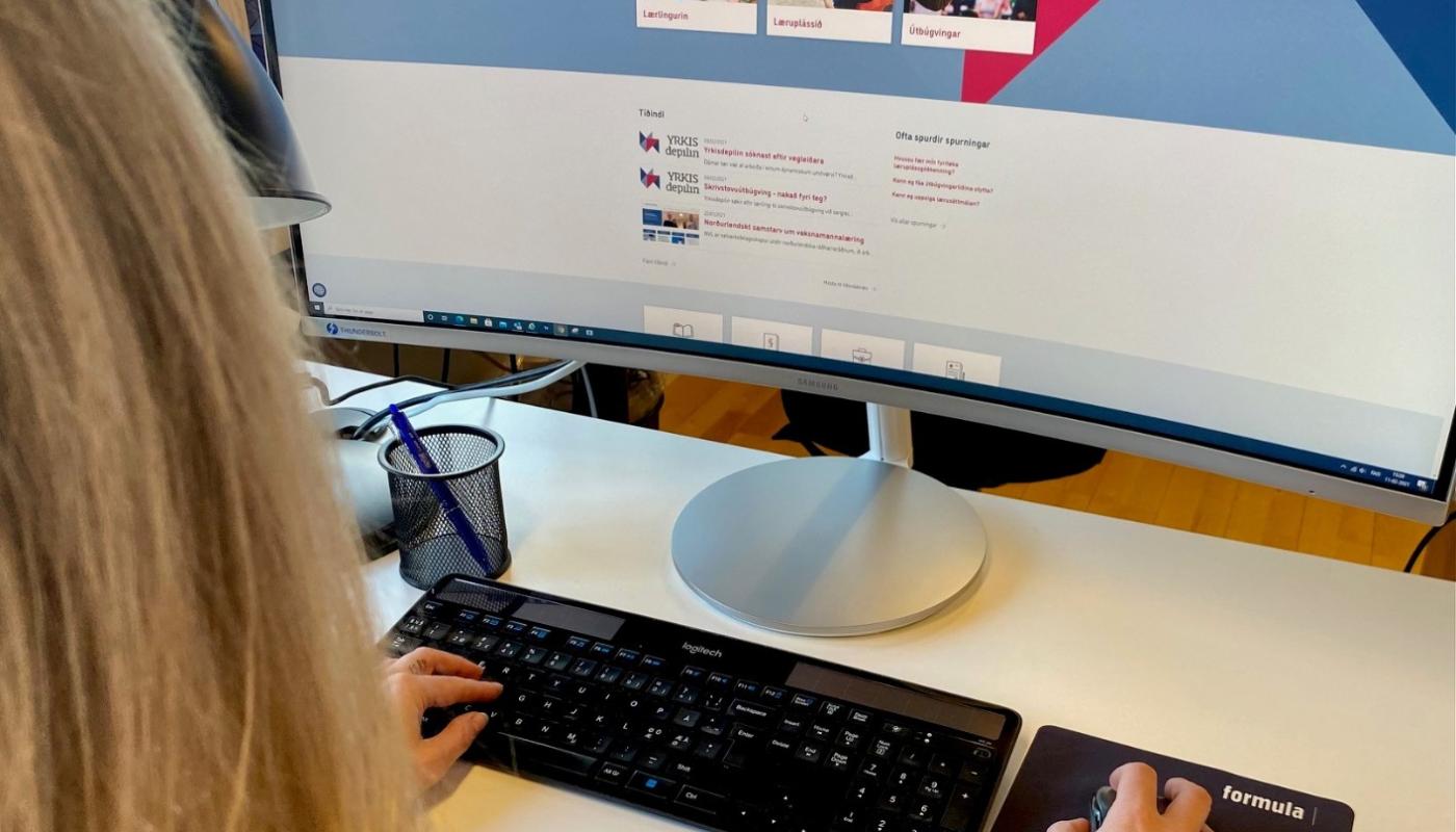 Skrivstovuútbúgving  - nakað fyri teg?